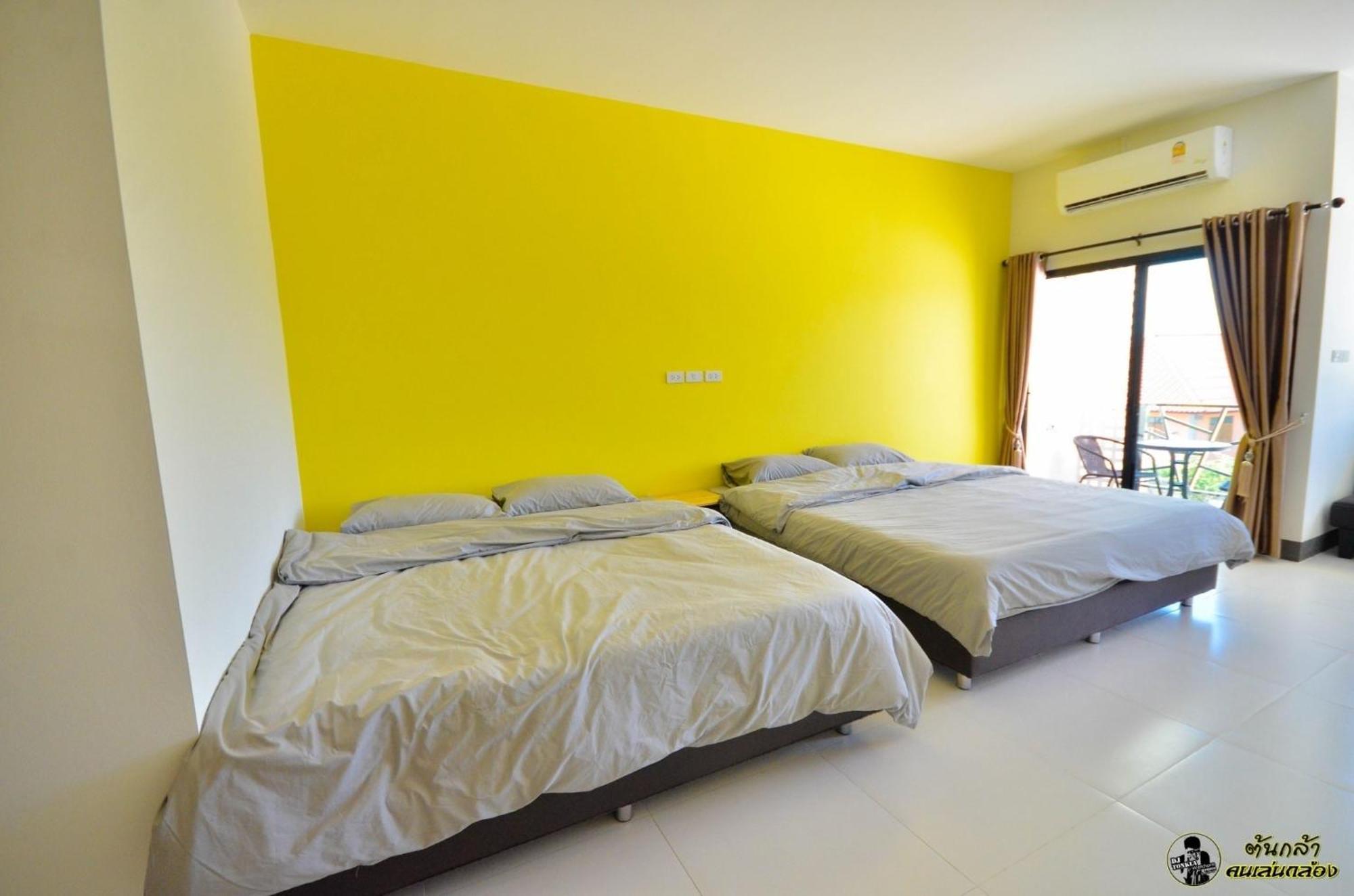แอ่ว-ดีld Hotel&Residences Ngao Екстер'єр фото